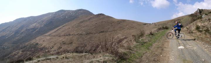 il Colletto di Bossola e l'omonima cima